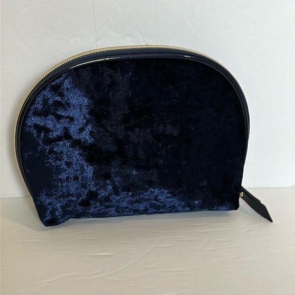 Harry Potter X Ulta Beauty Cosmetic Bag Velvet Blue - Picture 3 of 9